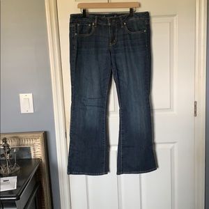 American Eagle Favorite Boyfriend Jeans Size 12